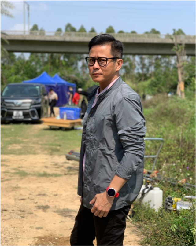 tvb的"草根专业户",出道27年只能跑龙套,48岁在乡下当农民