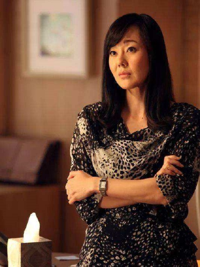 公共情妇被抓,贪官3次为其求情,情妇:6个孩子的爸爸们都被抓了