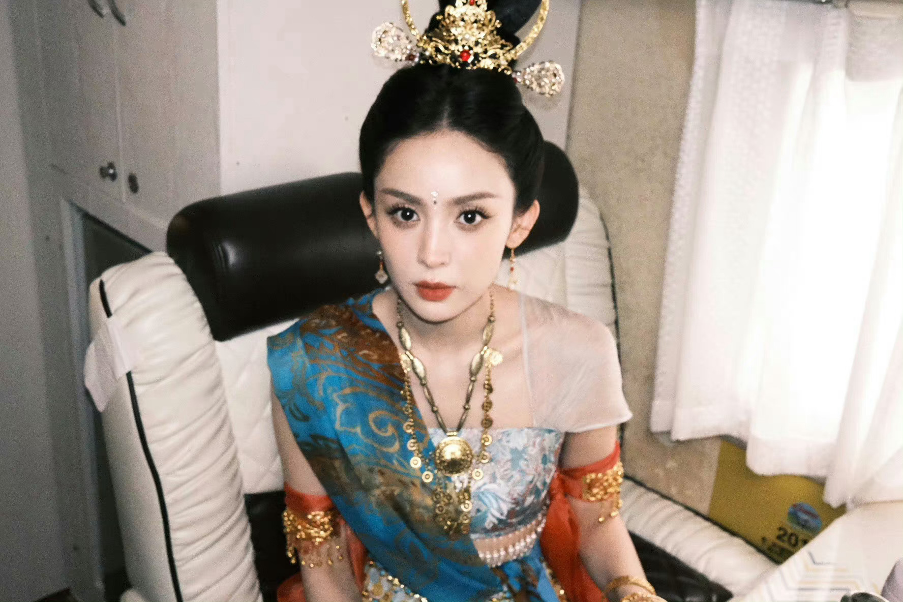 《无与伦比的美丽》定档,陈晓会不会被拖后腿,就看娜扎的演技了