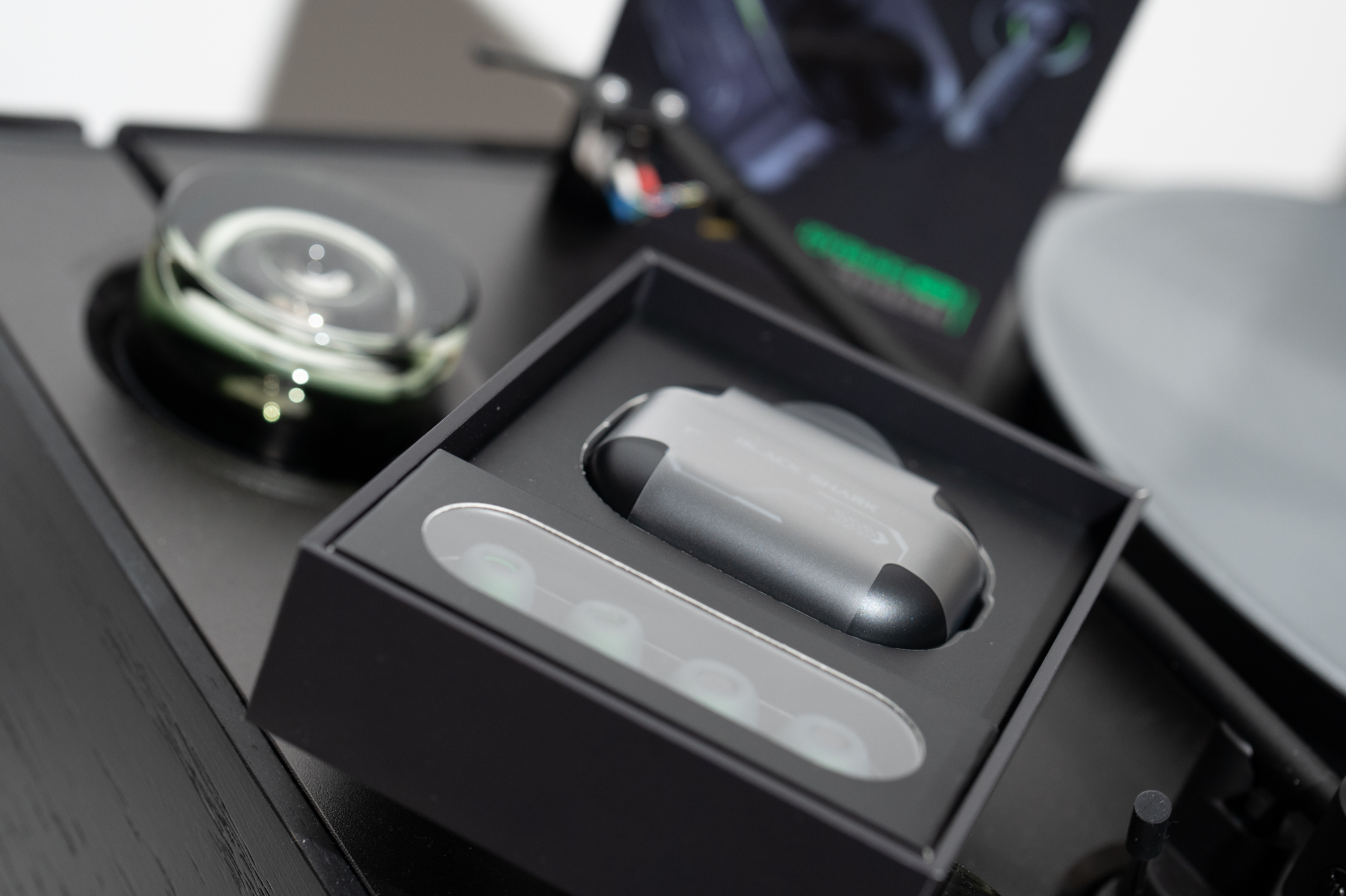 把降噪发挥到极致的黑鲨凤鸣真无线蓝牙耳机