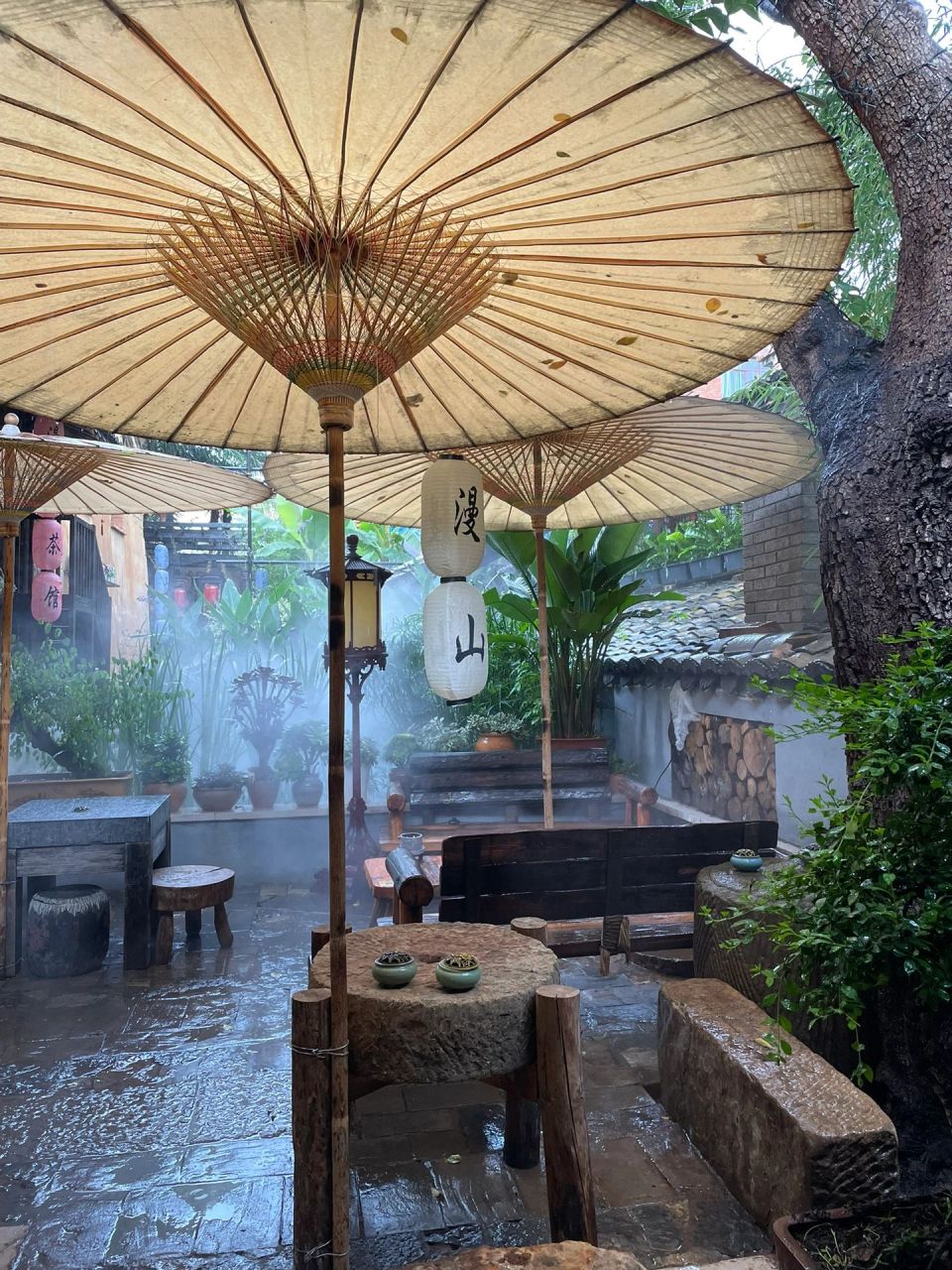 曲靖 | 雨天的漫山茶馆仿佛江南水乡 最近犯懒,手机里存了一堆好店没