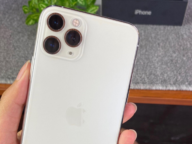 苹果三个摄像头是什么型号