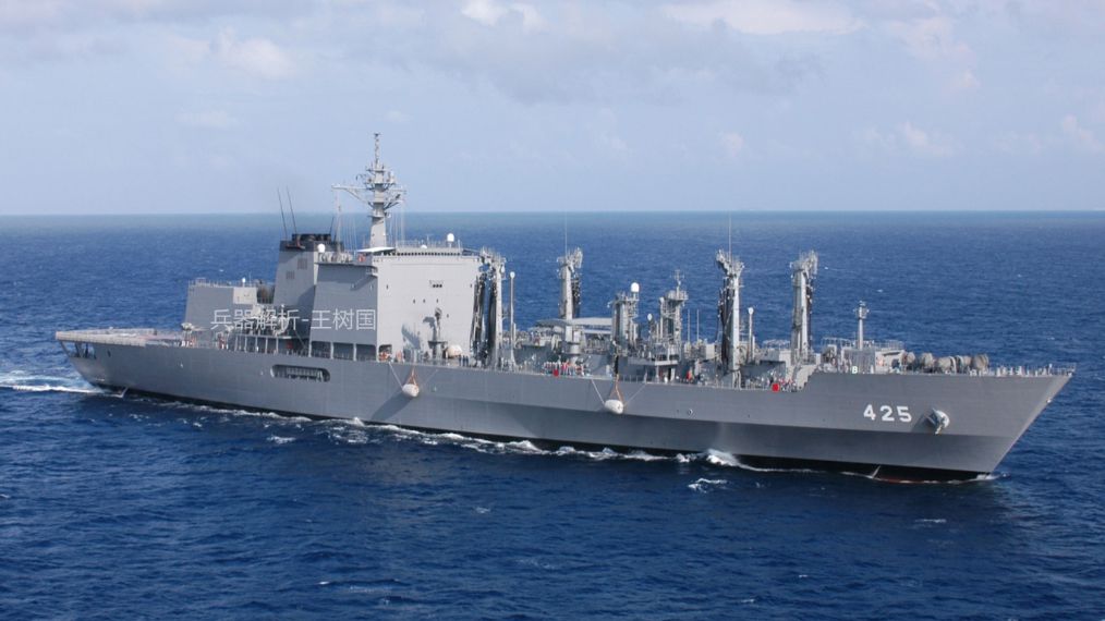 全球海军补给舰数量大排名:美国33艘排第一,俄罗斯仍为第三名