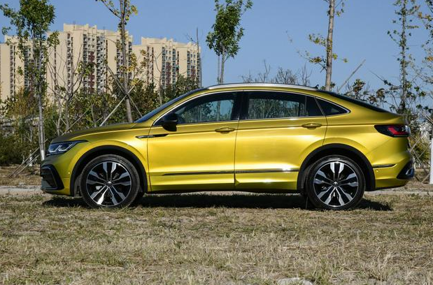 大众最漂亮的轿跑suv,溜背造型 兰博基尼式尾灯,起步2.0t仅24万
