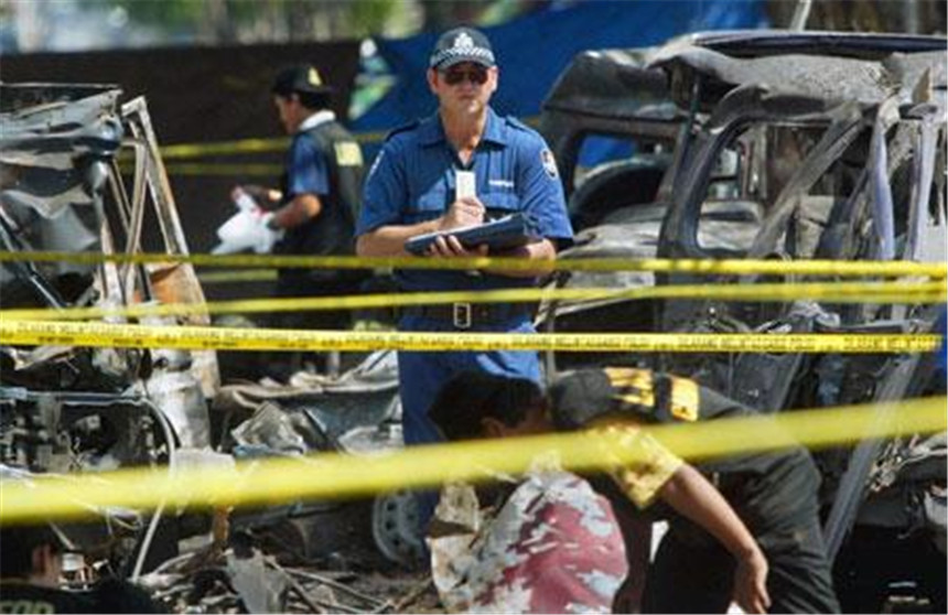 2002年印尼巴厘岛恐怖袭击:965公斤炸药一触即发,202人死于非命