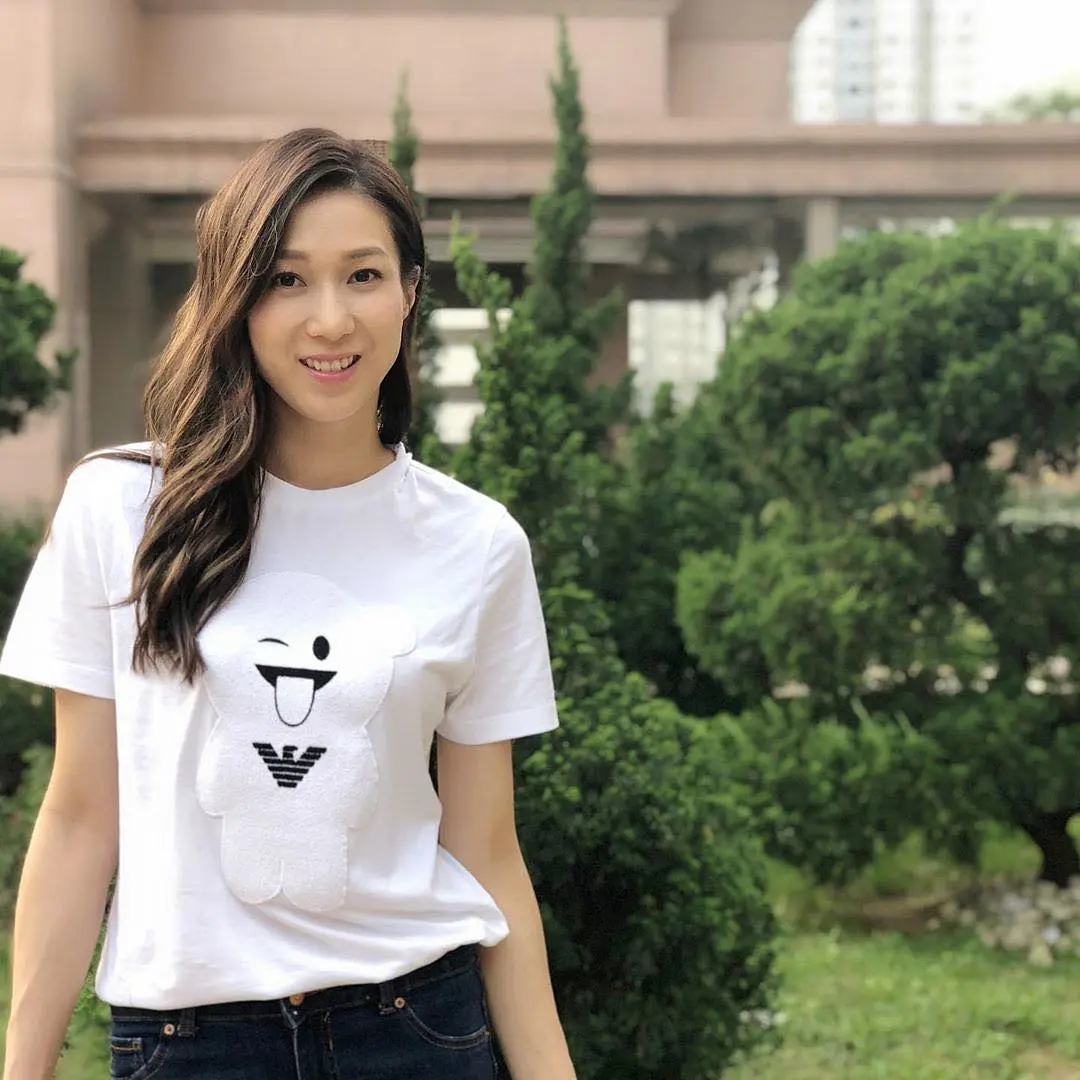 好彩妹钟嘉欣:tvb霸屏女王,与林峯相恋无果,却4天拿下富豪老公