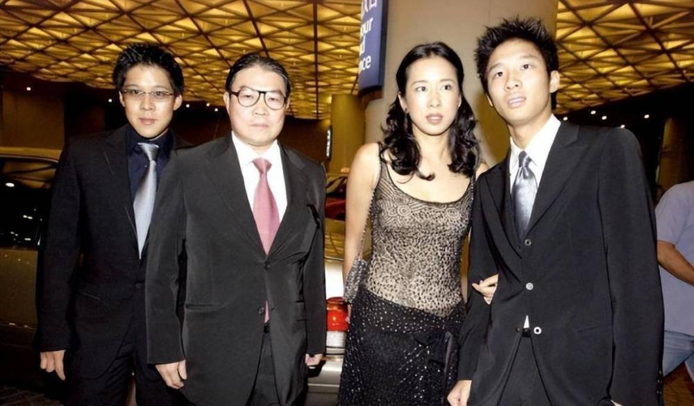 侯玉婷:霍震霆的绯闻情人,颜值不输朱玲玲,下嫁富商成模范婆婆