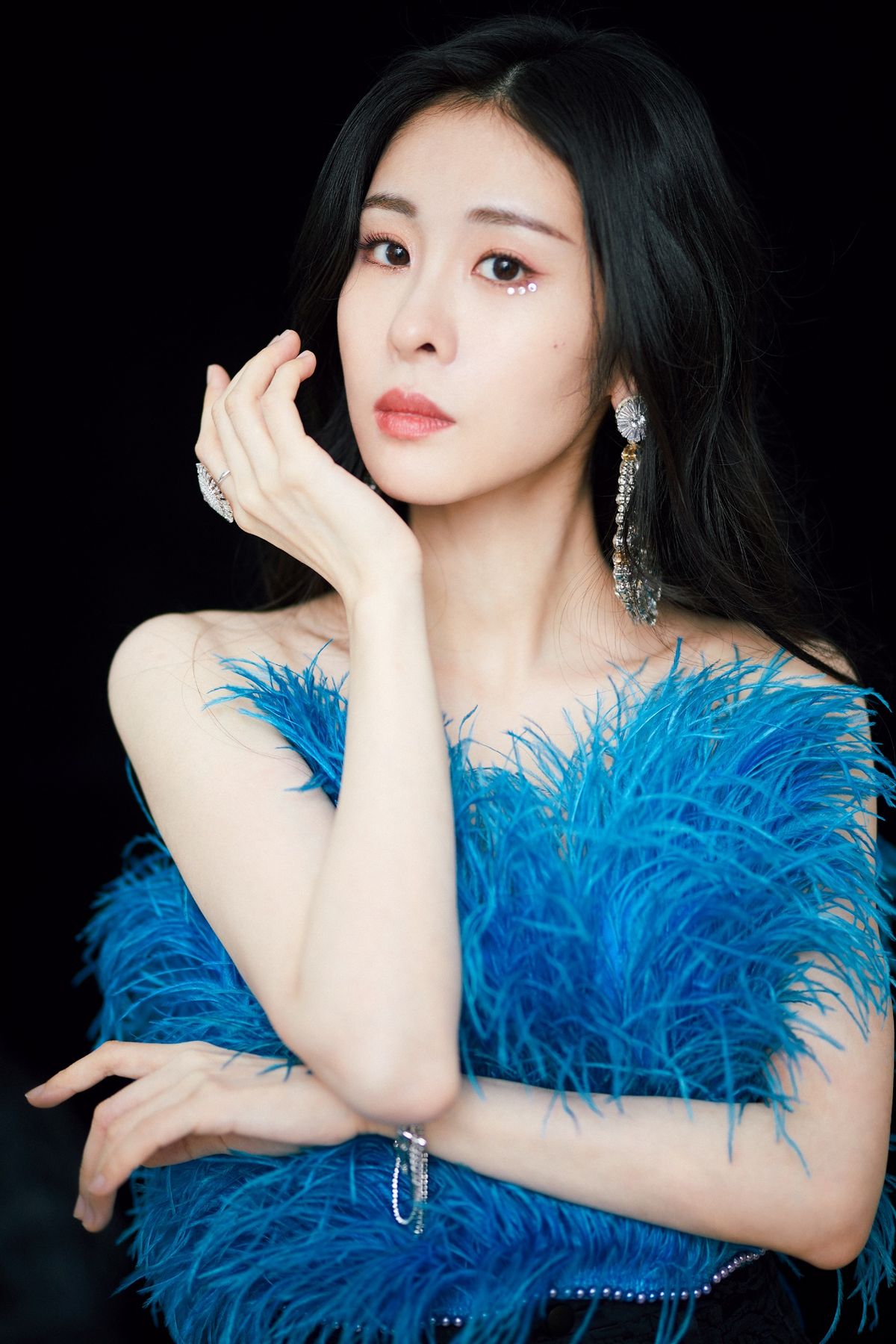 张碧晨30岁当单亲妈妈我与张杰是清白的与谢娜是好姐妹