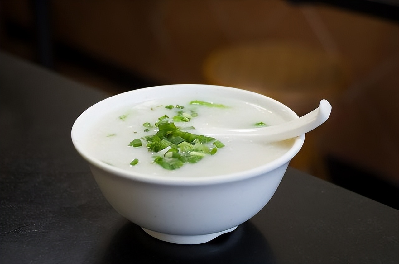 她40岁,离婚后带2套房100万存款和女儿生活,前夫要复婚,做梦!