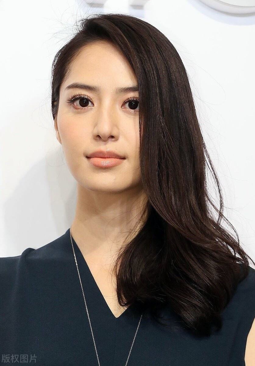 "乳晕名模"白歆惠!靠走光走红的她能走多远?