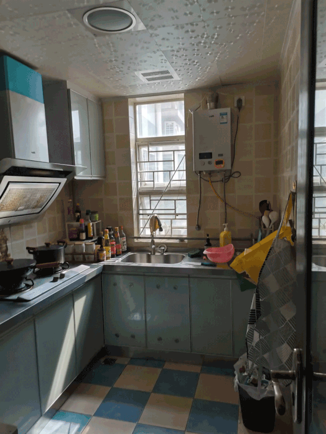 不拆不改,四招改造旧厨房