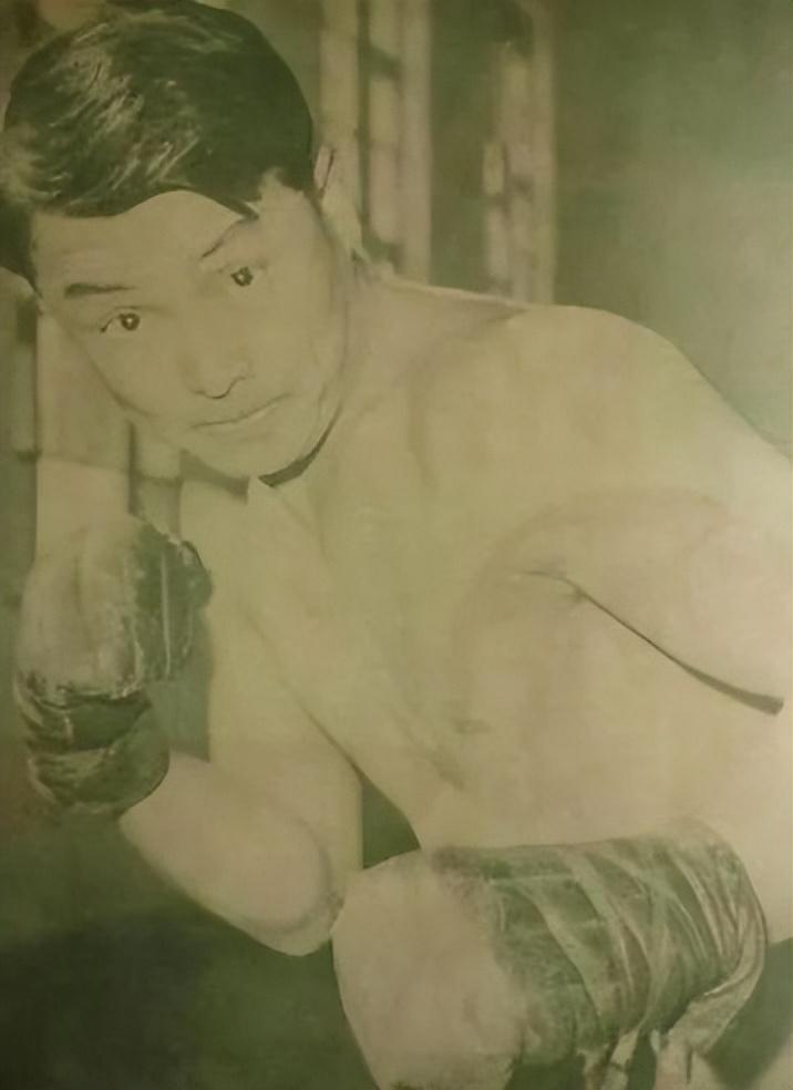 一件藏品讲述一个体育故事,张立德:中国拳击界"北拳王"