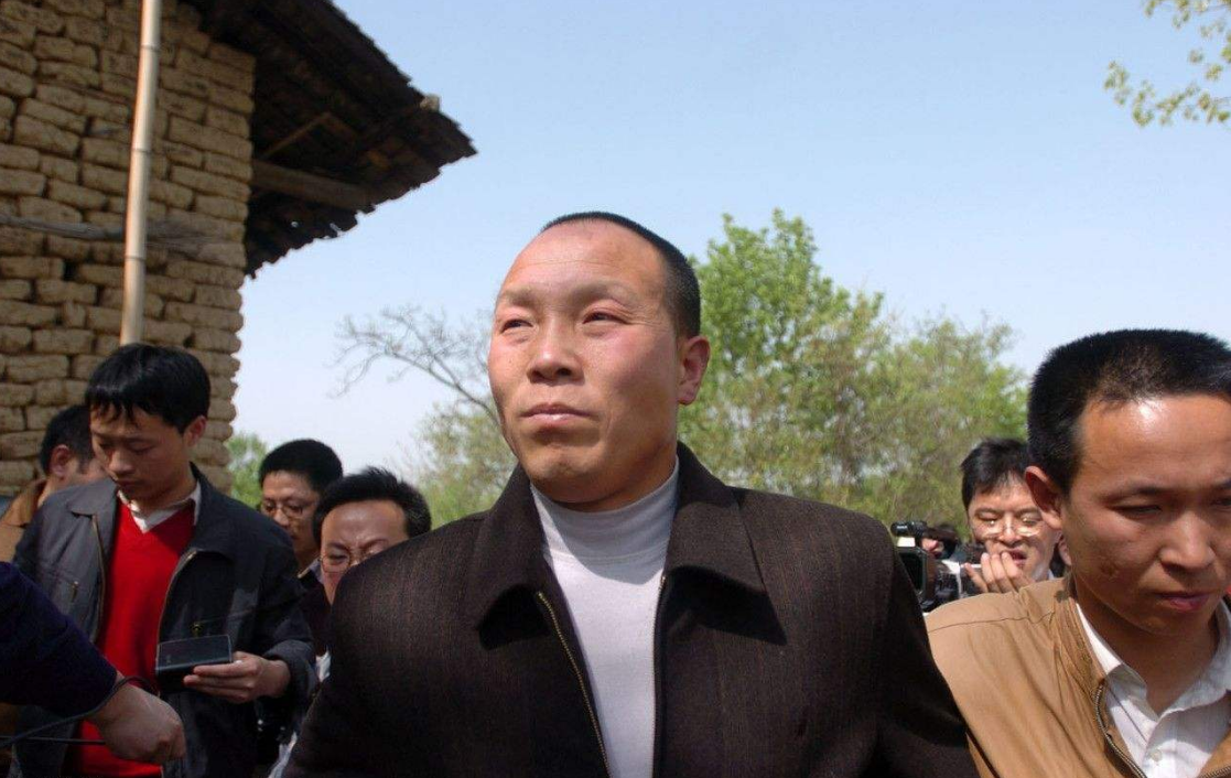 的日子一过就是十几年,终于2005年3月28日发生了巨大的转折,张在玉