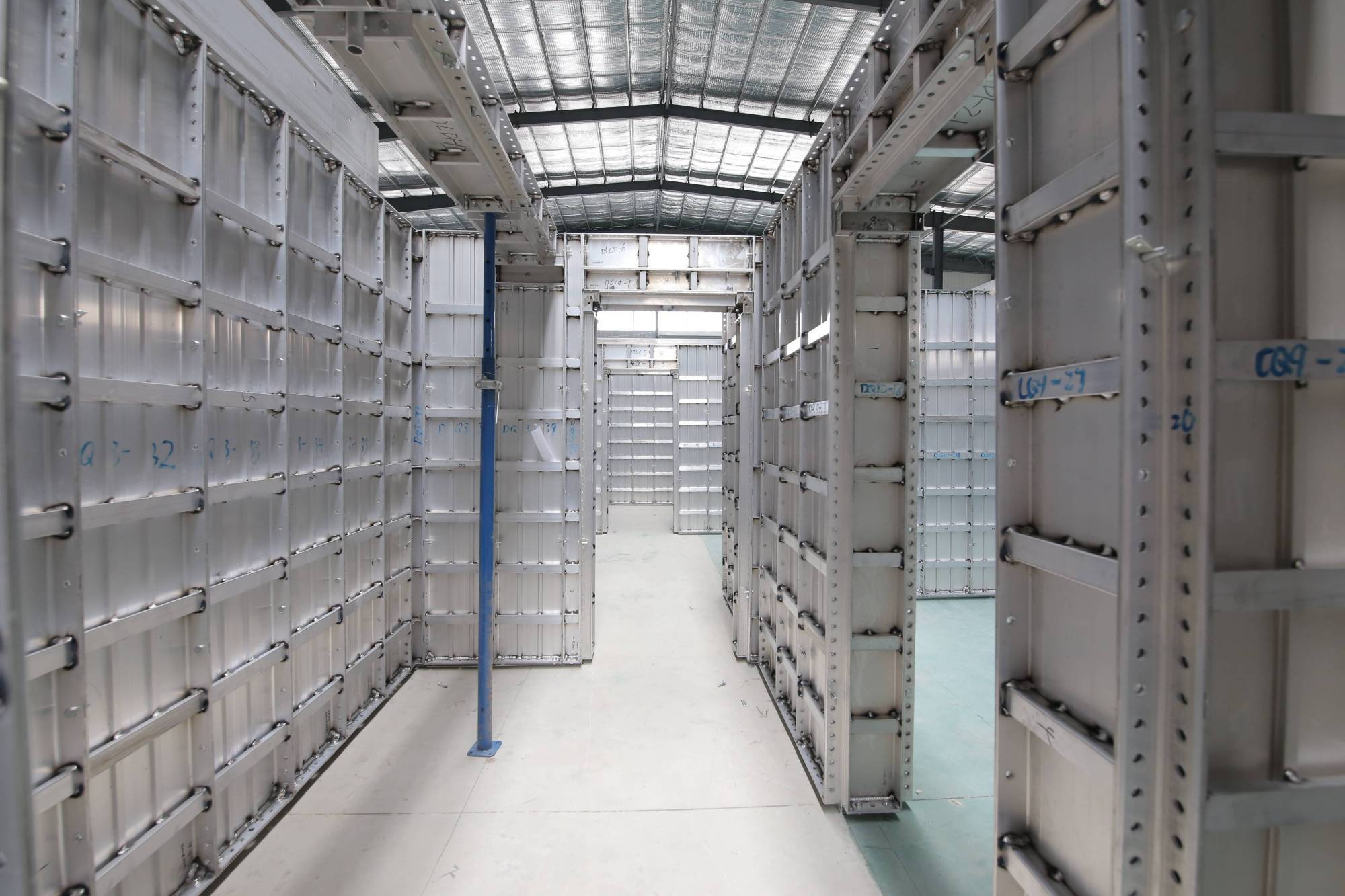 浅谈"铝模"施工工艺