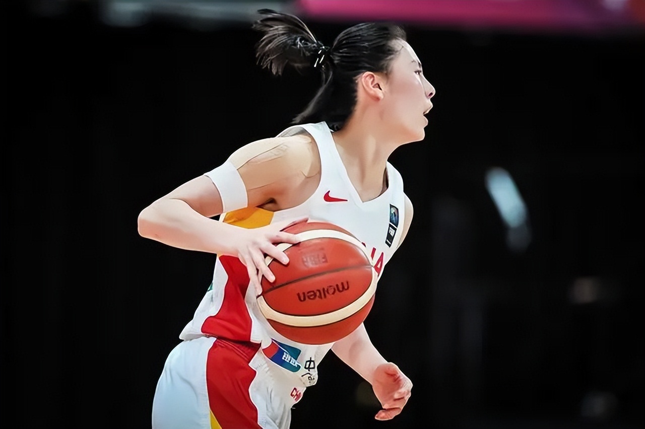 王思雨复出惊喜登场!中国女篮以12分优势战胜澳大利亚