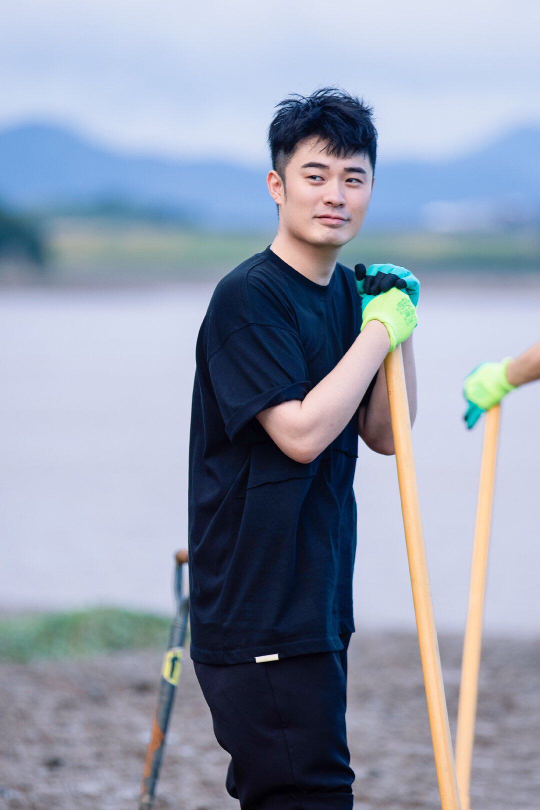 《爱情公寓》林宛瑜扮演者赵霁,近照美得上热搜!