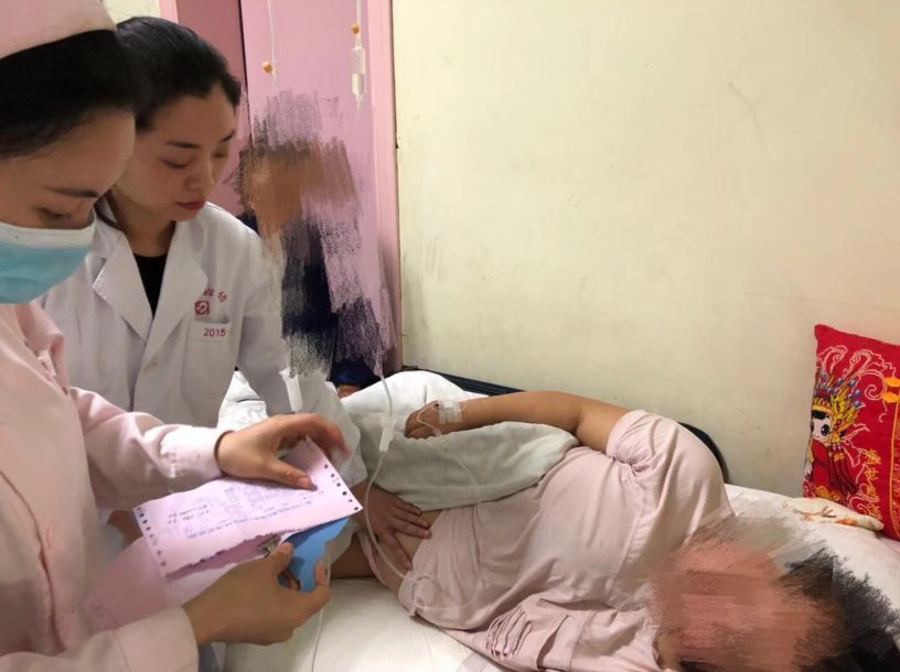 2014年,9岁女孩被邻居大叔性侵长达3年,被威胁每次必须笑着上门