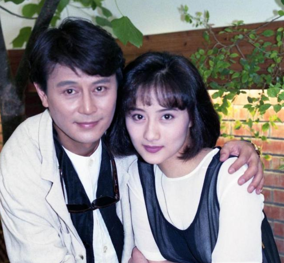 导演刘立立,爱上有妇之夫,为了不影响三人和谐,主动做绝育手术