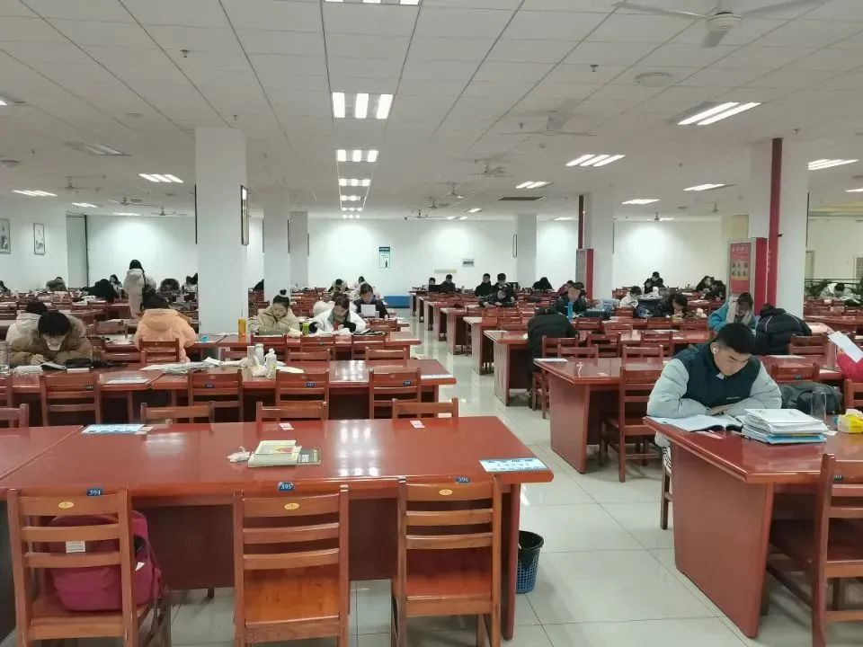 河南城建学院图书馆图片