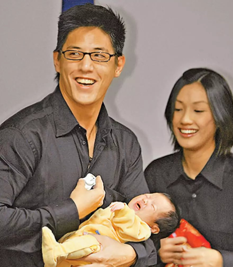 回顾:蒋家第四代,"完美贵公子"形象崩塌,自言:性格分裂严重