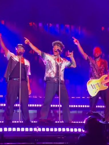 brunomars uptownfunk 火星哥 火星哥演唱会 欧美音乐