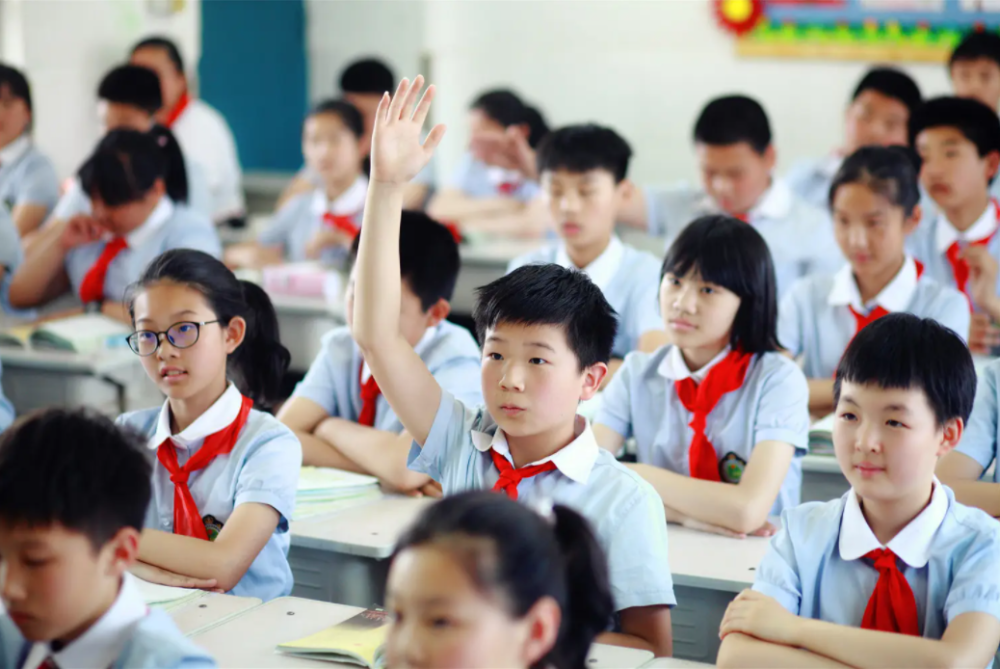 新学期起,中小学学制或将6 3改为5 4?你支持吗?