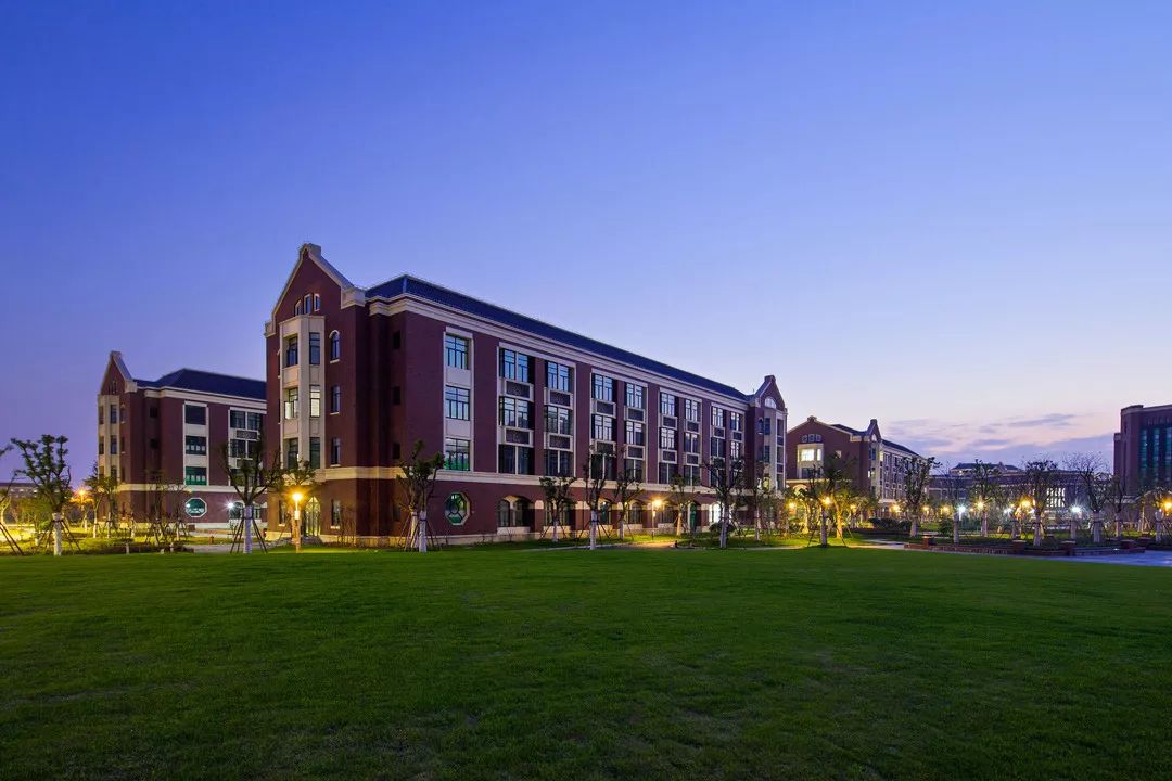 2004-2022,上海的临港大学城18岁了!