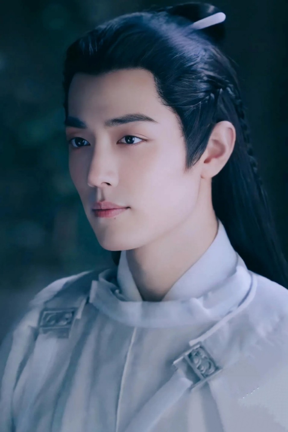 时影1 时撷玉骨从兹去,影落苍茫云海间