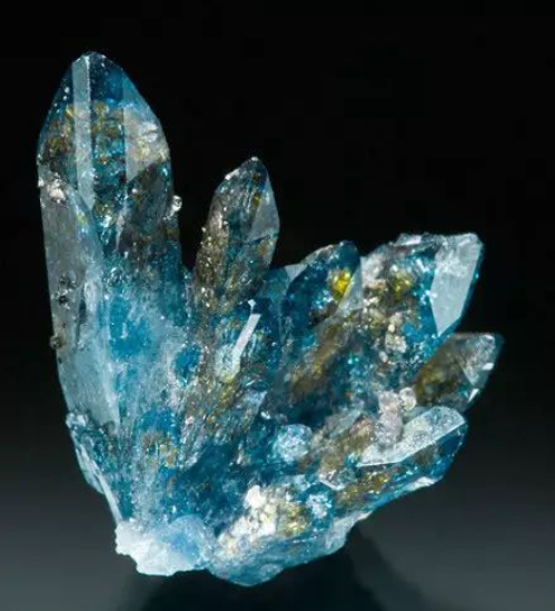 人工合成的水晶是什么样的