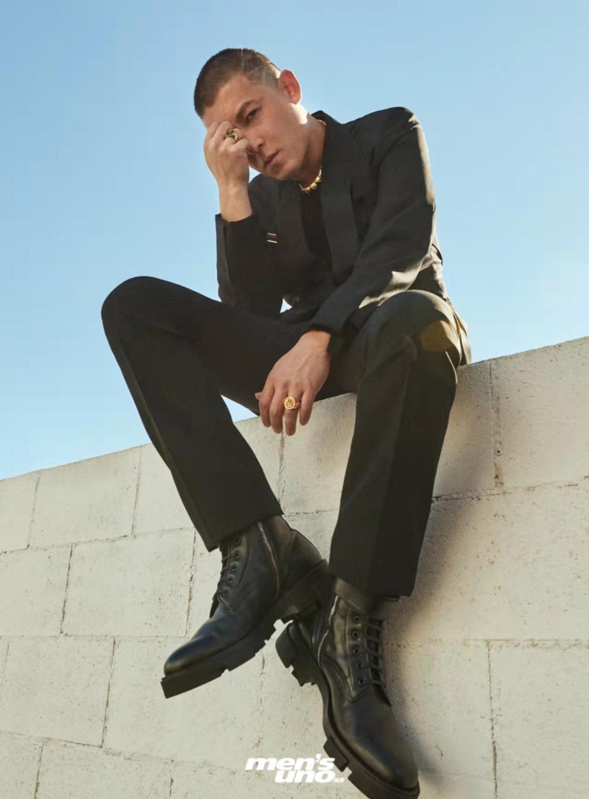 陈冠希才41岁怎么老成这样,罕见拍大片变身潮男,寸头撞脸杨志刚