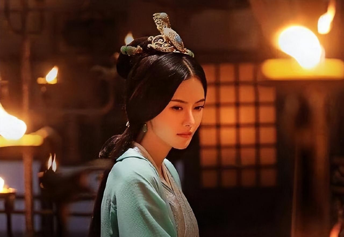 曹丕为何仅活到40岁,只因他喜欢做这几件事,其中两个年轻人常做