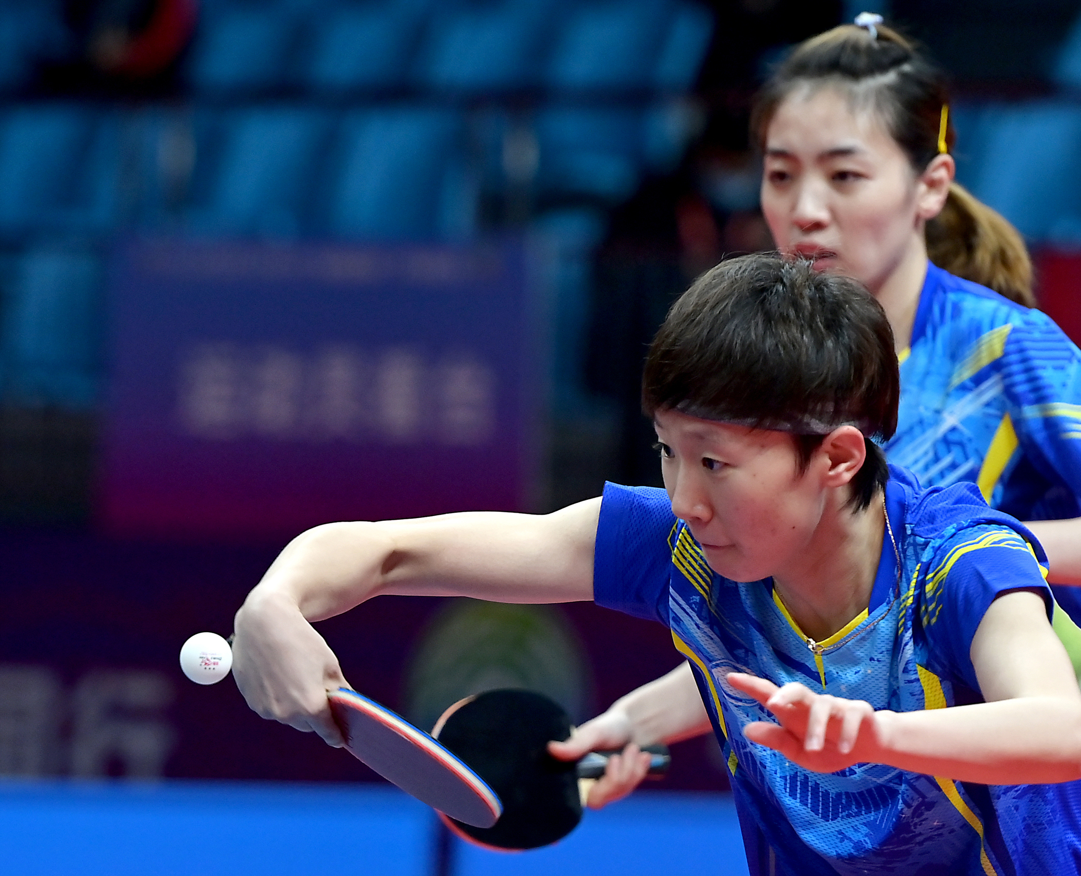 乒乓球——女子双打半决赛:王曼昱/车晓曦晋级决赛