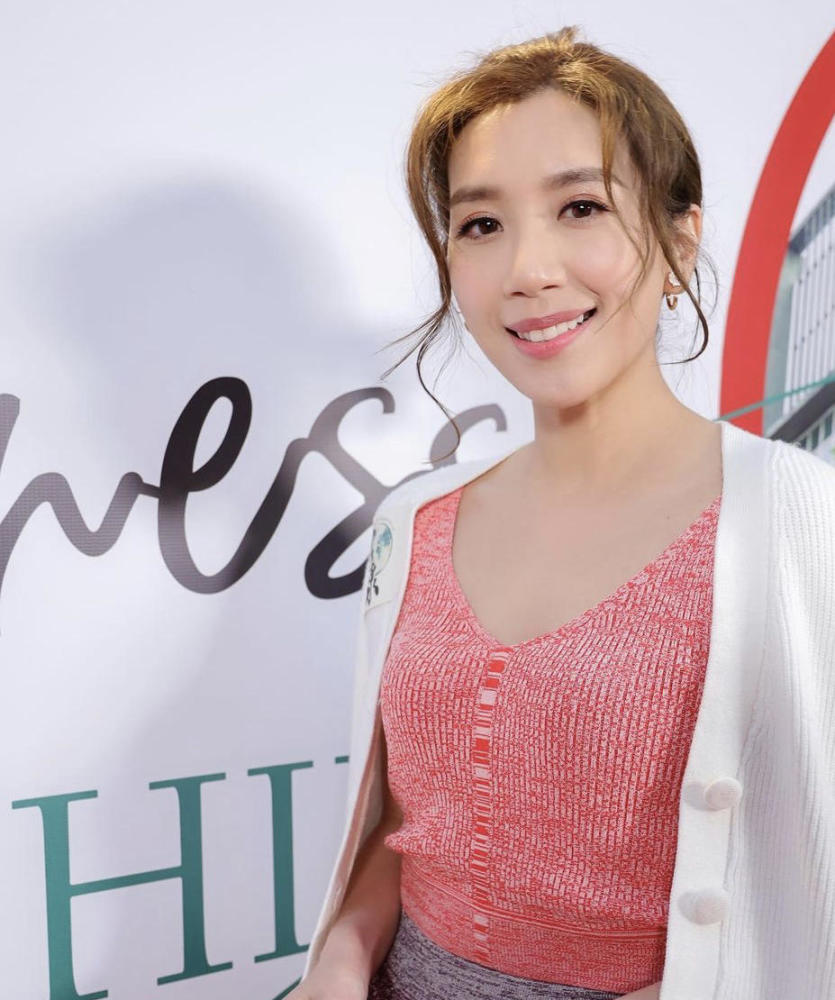 tvb艺人离巢潮再起!今年十余位艺人相继宣布离开,薪酬低成主因