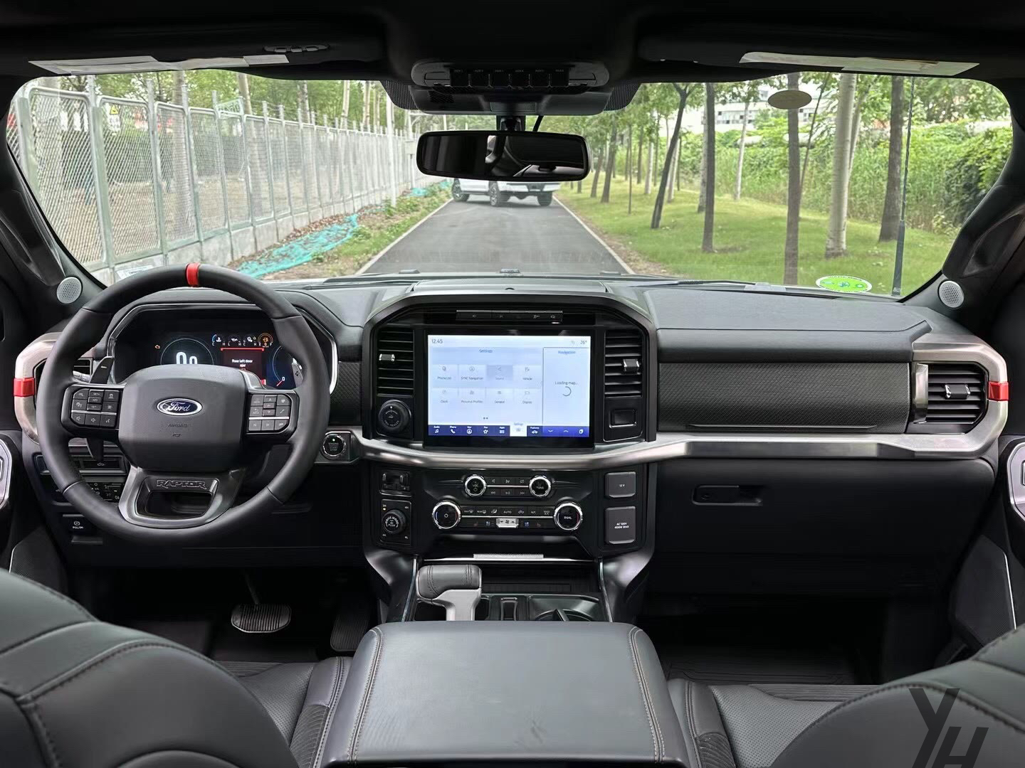 不愧是能配得上帅气版倪妮的皮卡车