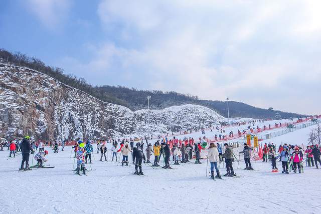 豫龙滑雪场图片