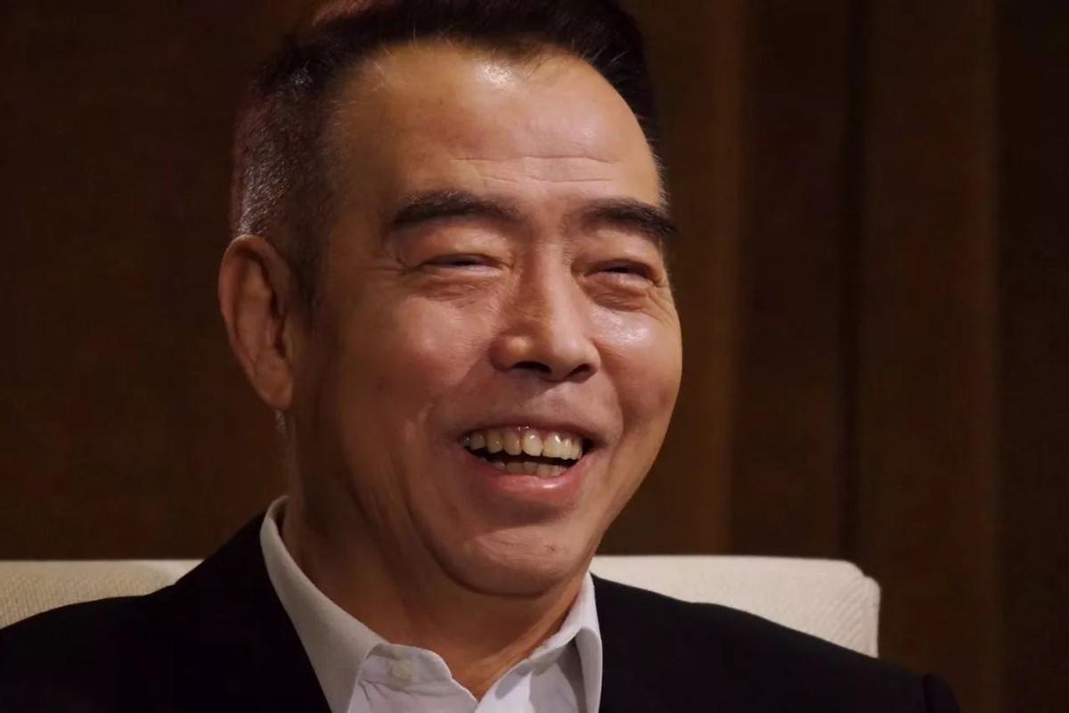 陈凯歌热情打招呼