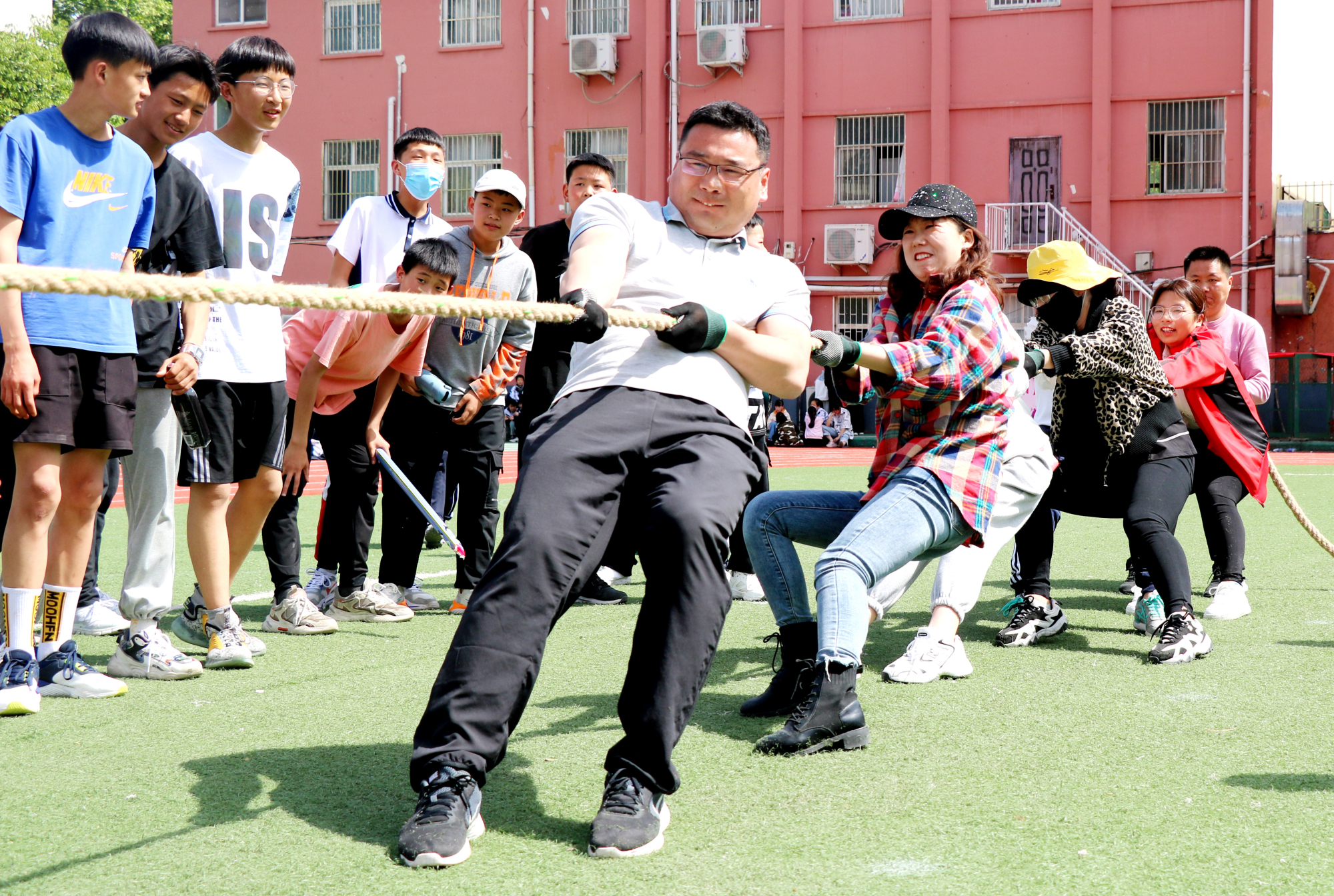 駐馬店市第十二初級中學(xué)怎么樣?陽光體育節(jié)(圖4)