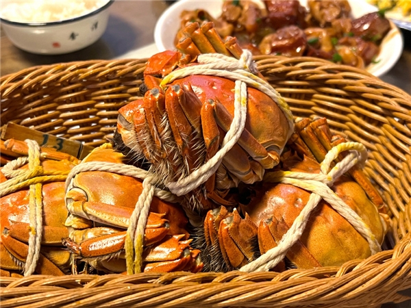 来阳澄湖吃蟹哪里好?这家蟹舫阳澄湖大闸蟹超级正宗!