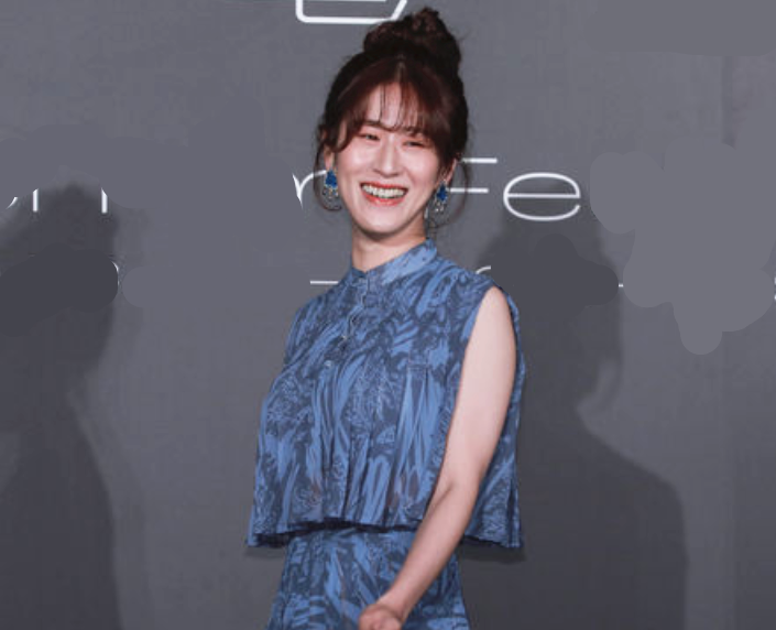 女星百白因自卑脸太长,存了12万欲整容,却被13家医院劝退!