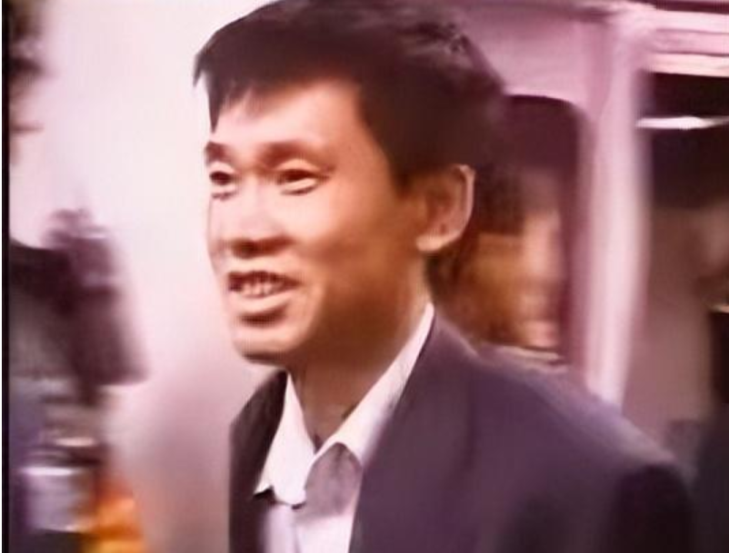 纪实:黑老大乔四枪毙真实影像,黑白两道通吃,临死前笑容满面!