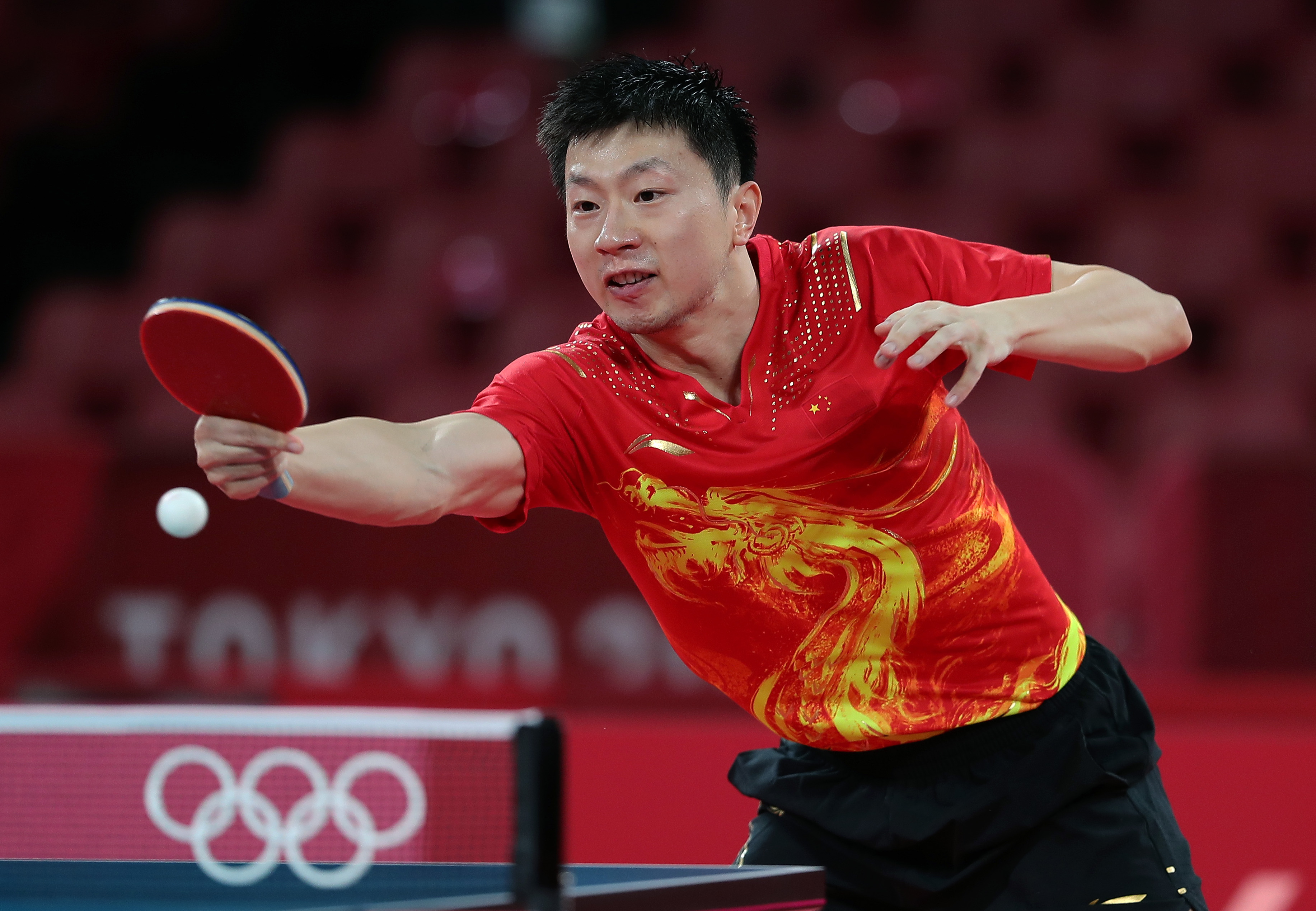 乒乓球——马龙晋级男单四强
