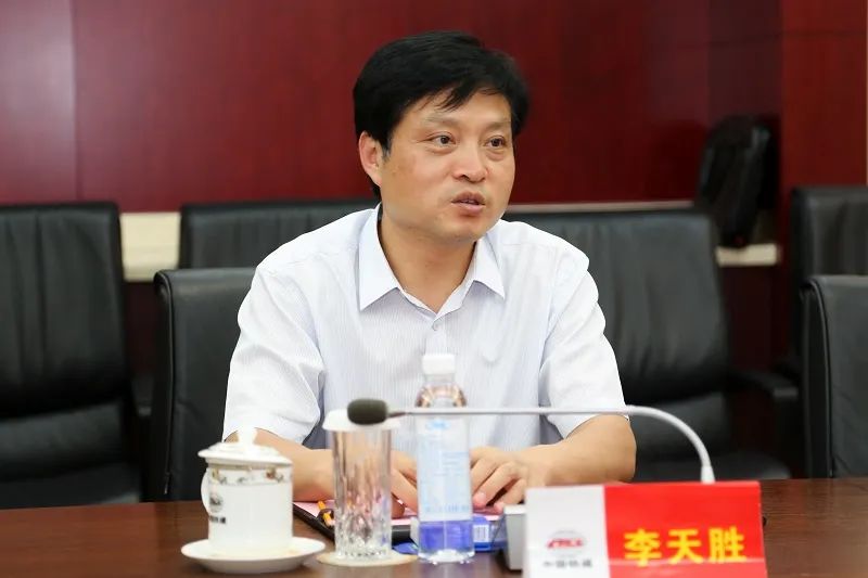 卓磊会见中铁十二局党委书记,董事长李天胜一行