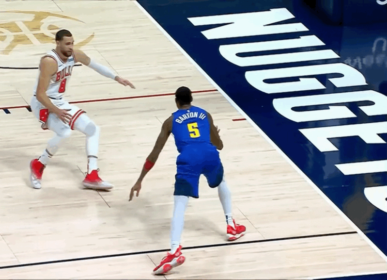 约基奇34 15 9,穆雷34分,拉文32 4,波特22分,掘金横扫公牛