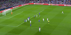 3万人目睹巴萨惨败!莱万2球拜仁创纪录!没有梅西科曼无奈