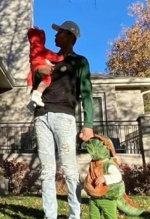 郑爽被曝虐童,孩子伤到缝针!前夫张恒被曝为两千万下跪求饶