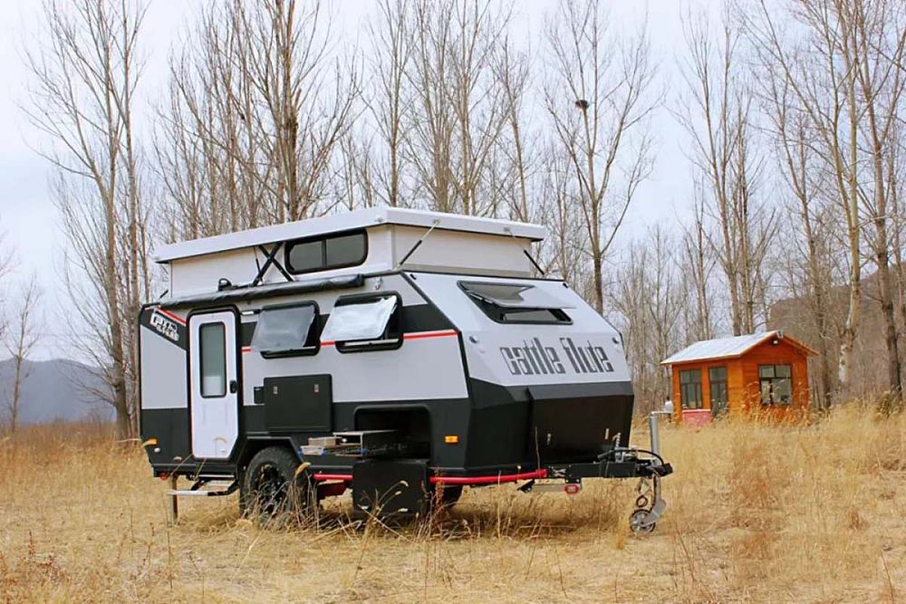 牧牛笛越野拖挂房车