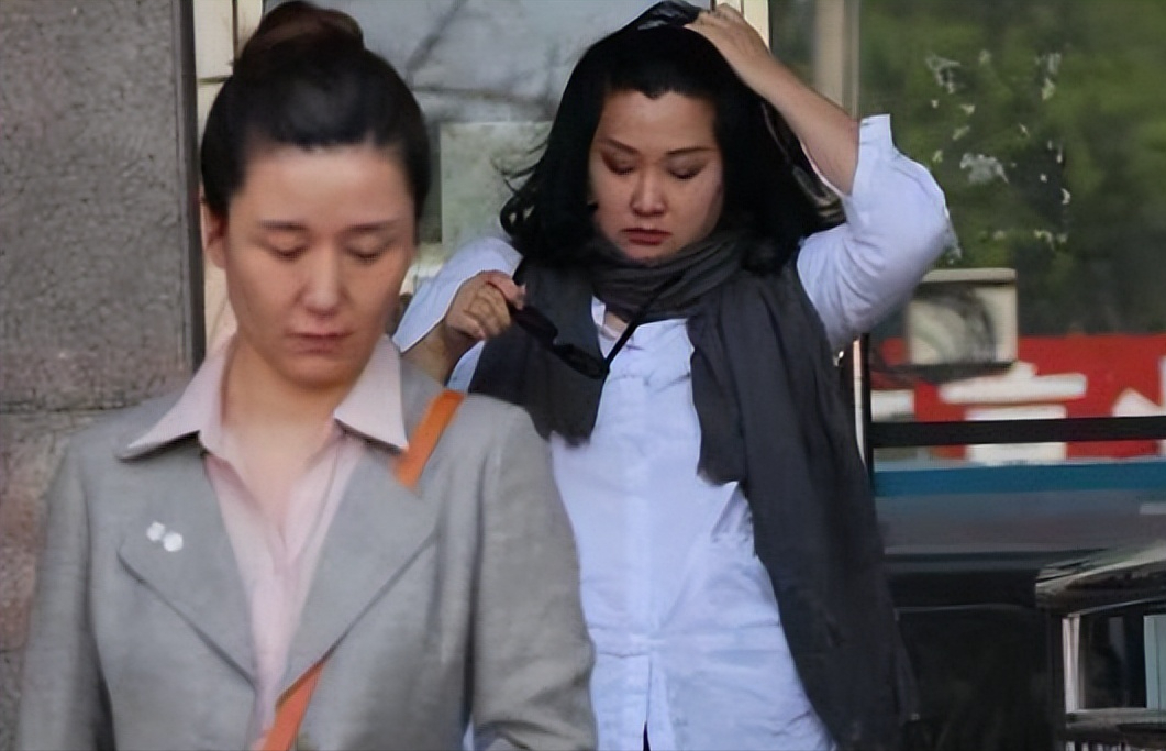 訾晓敏:19岁为张铁林生子,最终却将张铁林告上法庭