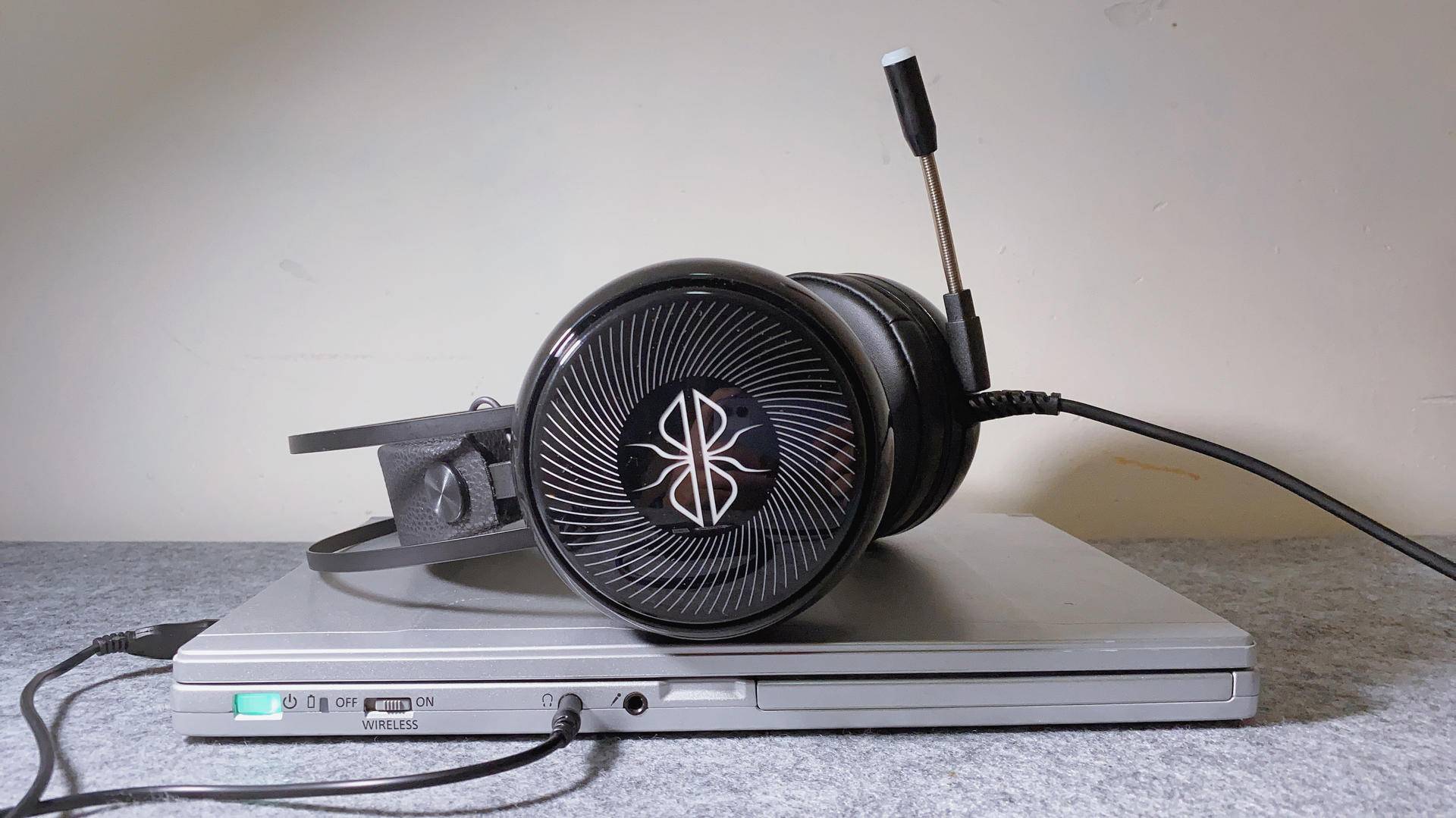 百元头戴式游戏耳机,dacom佩戴舒适还有光