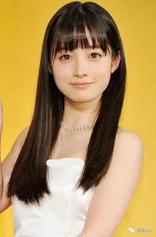 桥本环奈胖瘦对比简直判若两人网友称身材忽胖忽瘦的一直是个谜