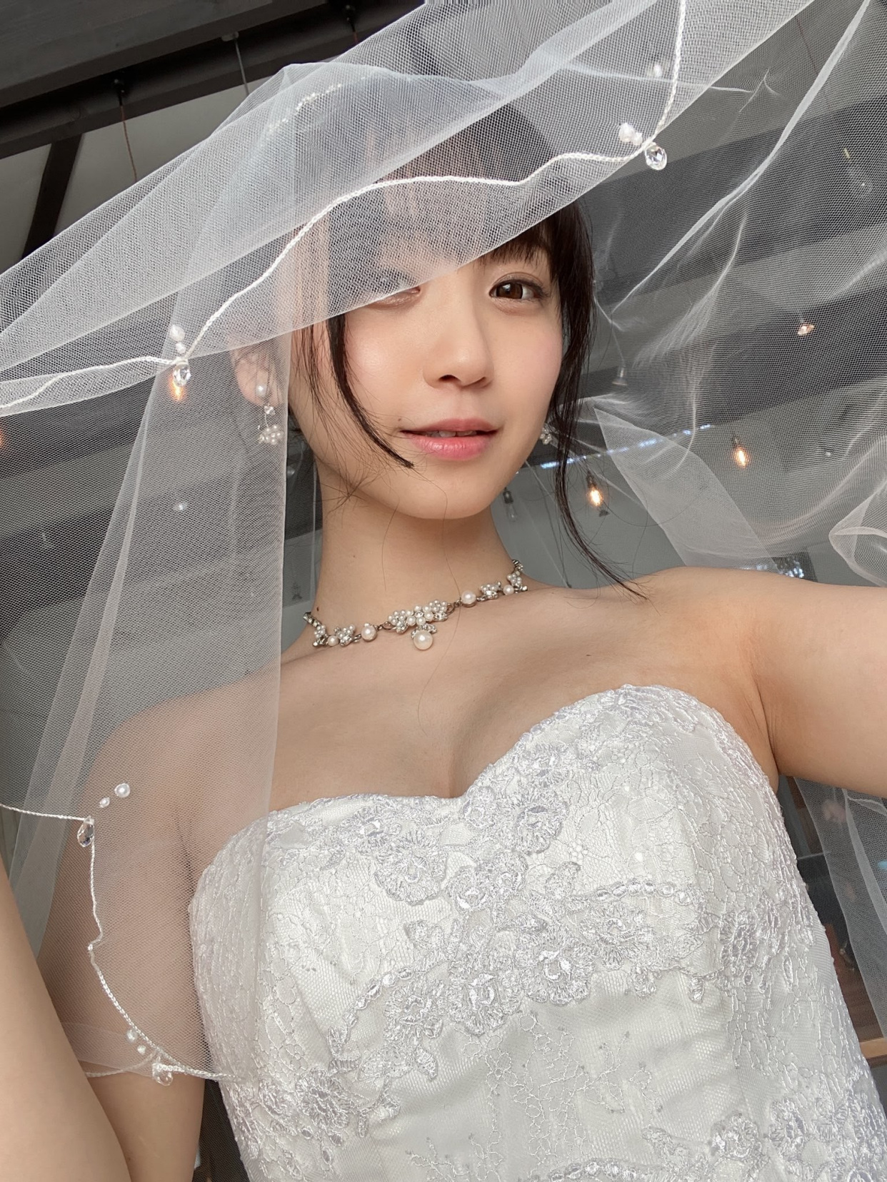 女神伊织萌婚纱写真情商高的我直接喊嗨老婆